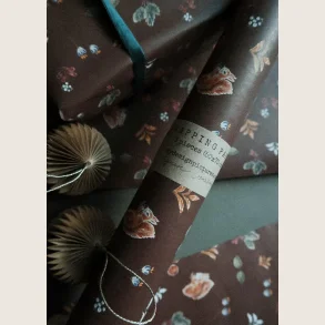 Gavepapir med egern - 3 ark