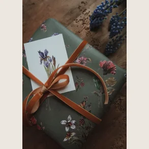 Gavepapir med blomster - 3 ark