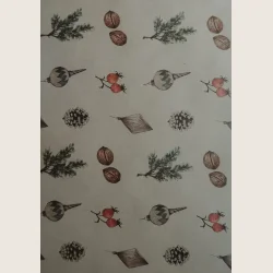 Gavepapir med julepynt